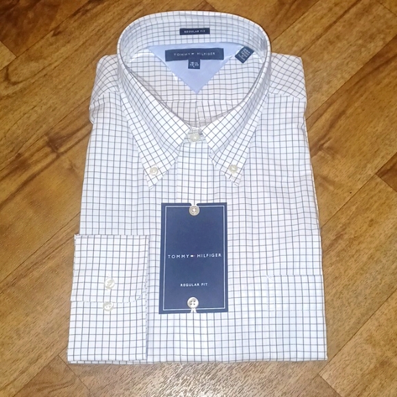 Tommy Hilfiger Other - NEW! Tommy Hilfiger regular fit size large (32-33)